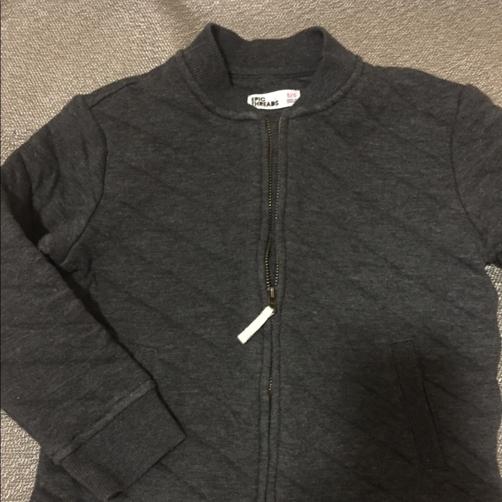EUC BARELY WORN zip up cotton quilted jacket.